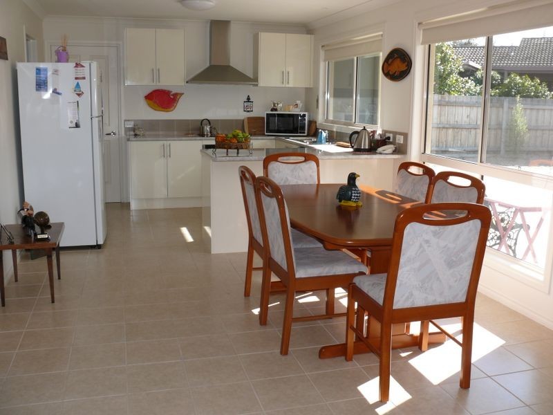 2/1 Rex Street, Paynesville VIC 3880