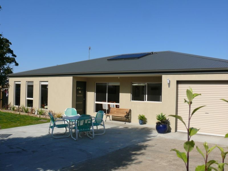 2/1 Rex Street, Paynesville VIC 3880
