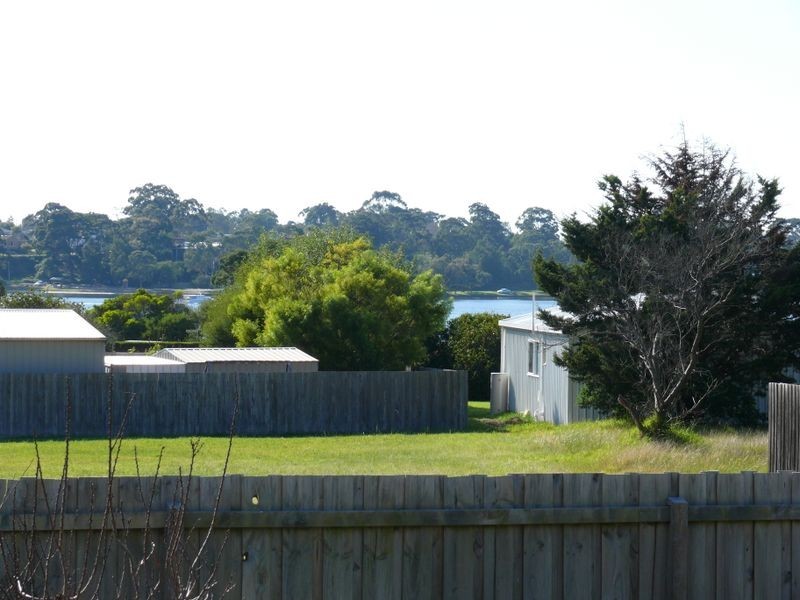 11 Acrux Drive, Newlands Arm VIC 3875
