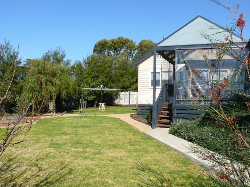 11 Acrux Drive, Newlands Arm VIC 3875