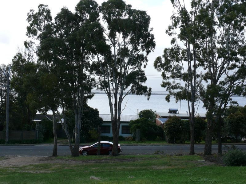 172 Bay Road, Eagle Point VIC 3878