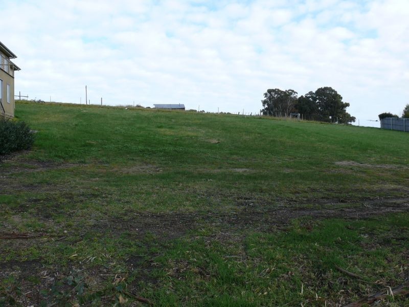 172 Bay Road, Eagle Point VIC 3878