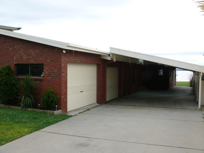 213 Bay Road, Eagle Point VIC 3878