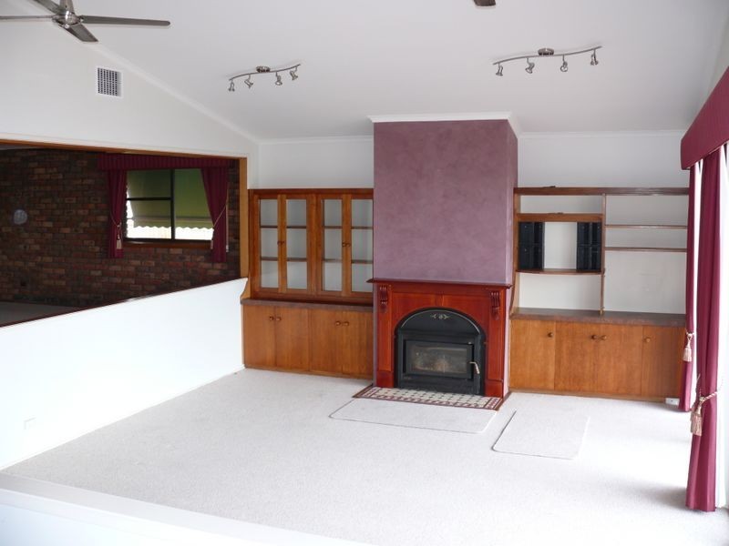 213 Bay Road, Eagle Point VIC 3878