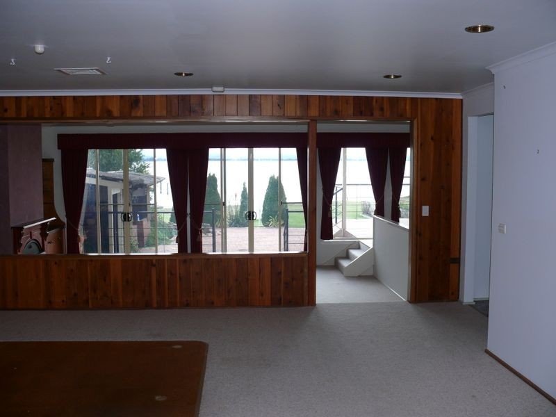 213 Bay Road, Eagle Point VIC 3878