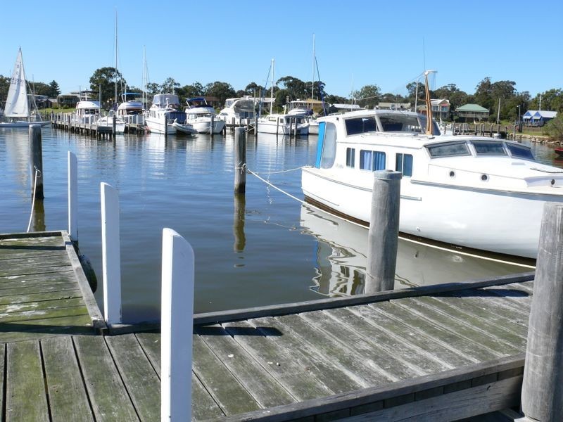 52 Sixth Avenue, Raymond Island VIC 3880