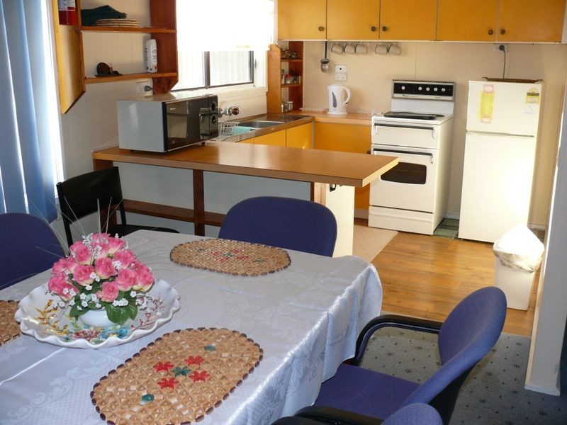 8 Riley Street, Eagle Point VIC 3878