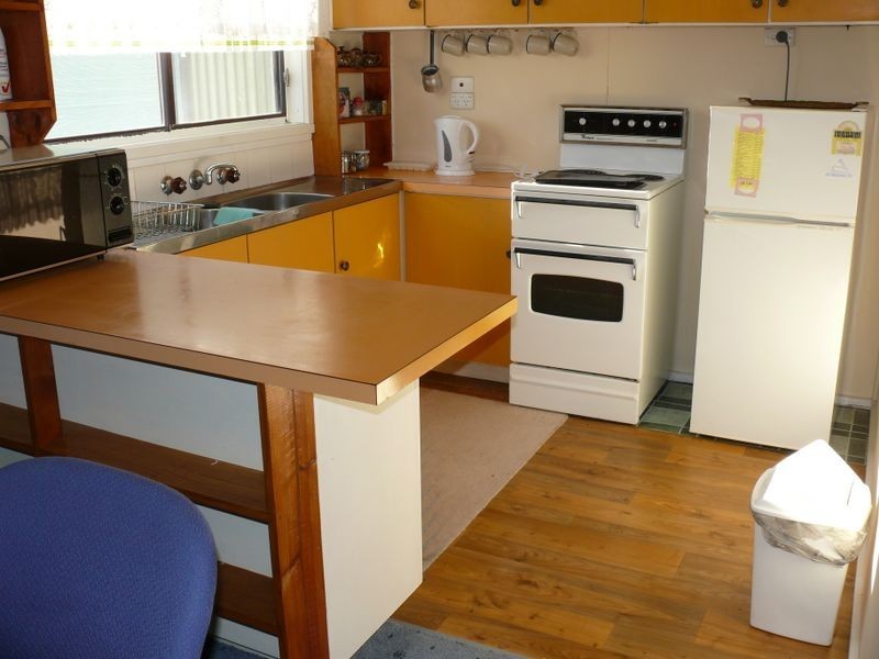 8 Riley Street, Eagle Point VIC 3878