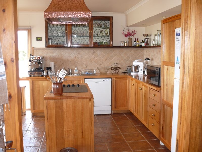 15 McMillan Grove, Paynesville VIC 3880