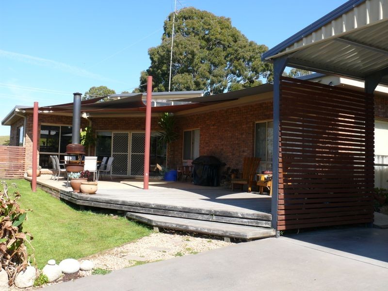 43 Bay Road, Eagle Point VIC 3878
