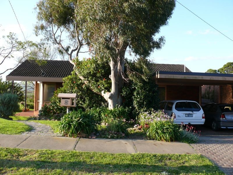 8 Fullarton Drive, Paynesville VIC 3880