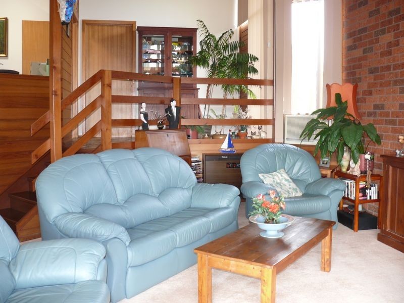 8 Fullarton Drive, Paynesville VIC 3880