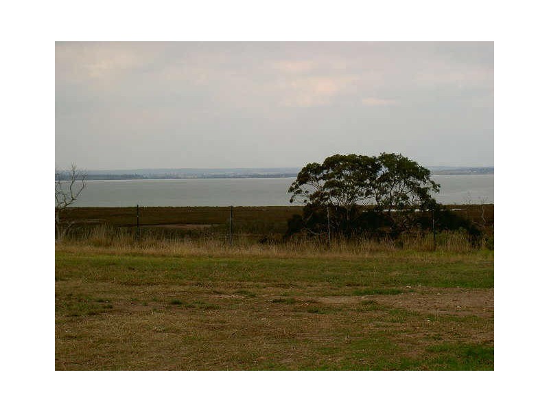 8 Eagle Bay Terrace, Paynesville VIC 3880