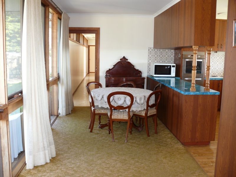 185 Gravelly Point Road, Raymond Island VIC 3880