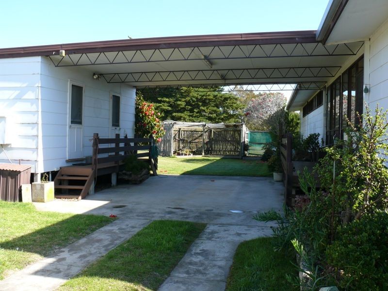 185 Gravelly Point Road, Raymond Island VIC 3880