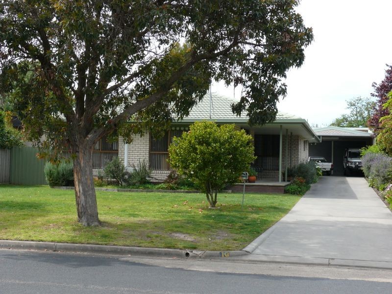 10 Reynolds Street, Paynesville VIC 3880