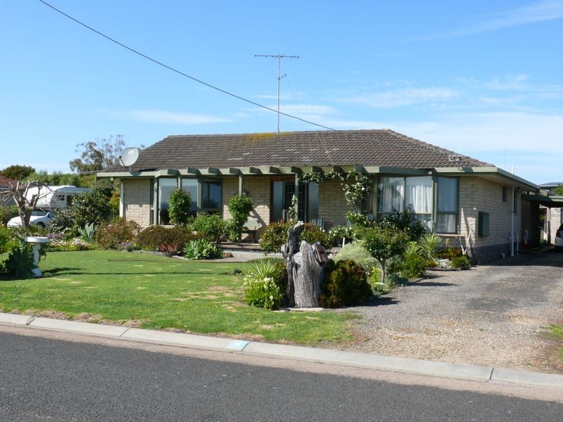 4 View Street, Paynesville VIC 3880