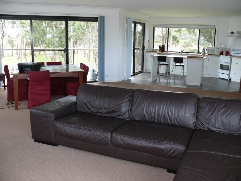 82 Newlands Drive, Paynesville VIC 3880