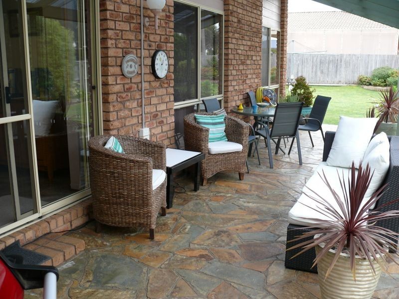 1 Waratah Avenue, Paynesville VIC 3880