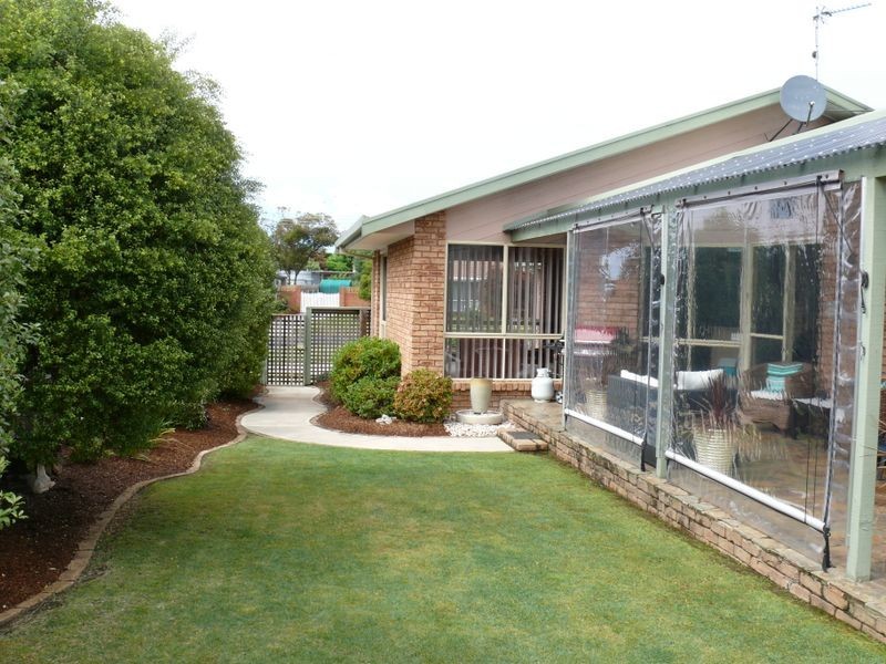 1 Waratah Avenue, Paynesville VIC 3880