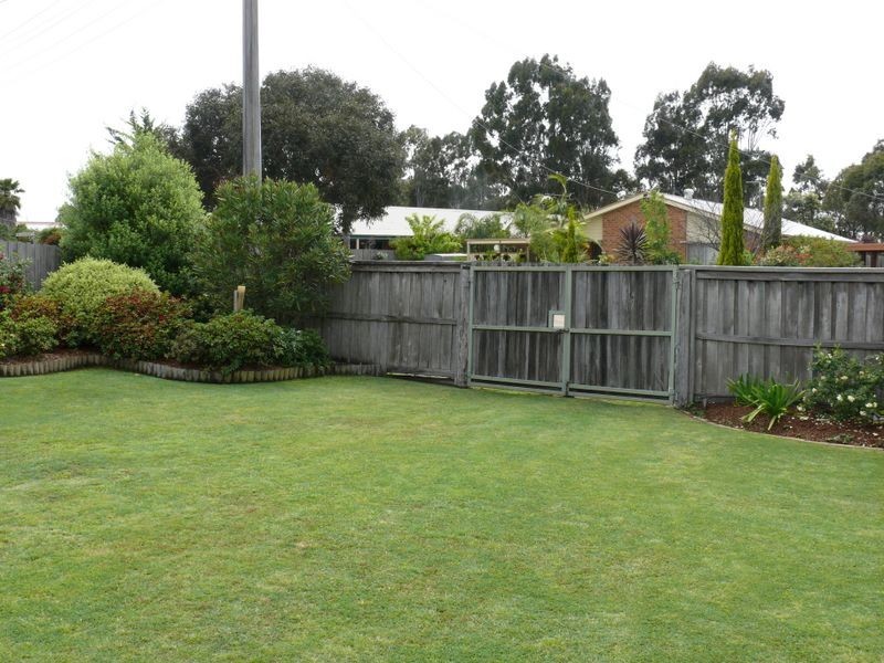 1 Waratah Avenue, Paynesville VIC 3880