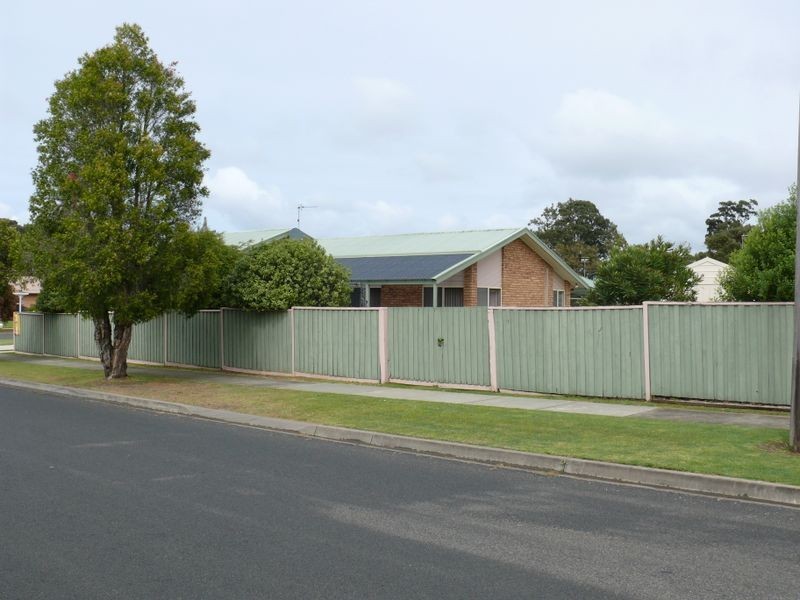 1 Waratah Avenue, Paynesville VIC 3880