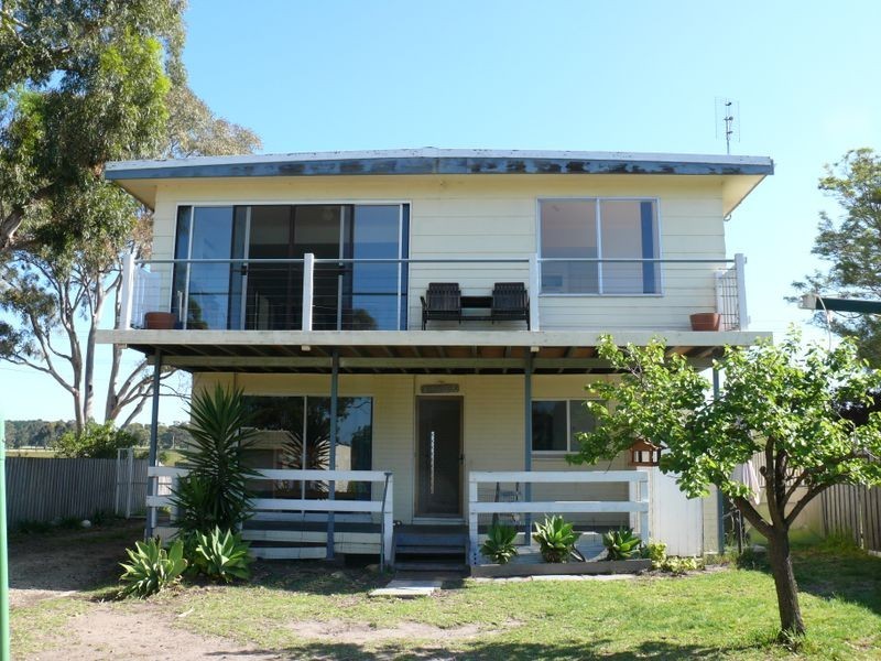 51 Bay Road, Eagle Point VIC 3878