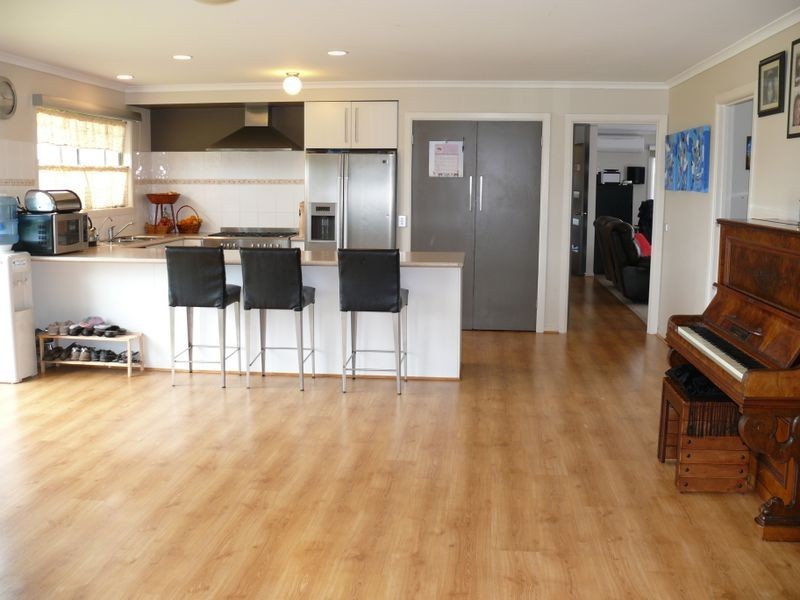 17 Dawsons Cove Drive, Newlands Arm VIC 3875