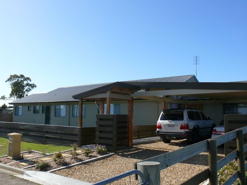 17 Dawsons Cove Drive, Newlands Arm VIC 3875