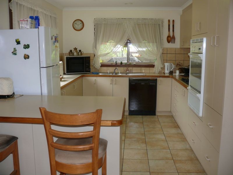 7 Eleventh Avenue, Raymond Island VIC 3880