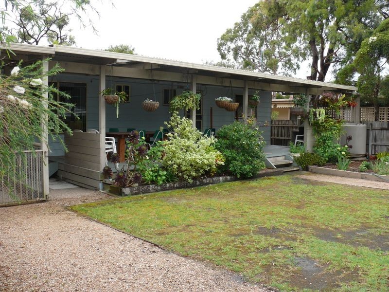 7 Eleventh Avenue, Raymond Island VIC 3880