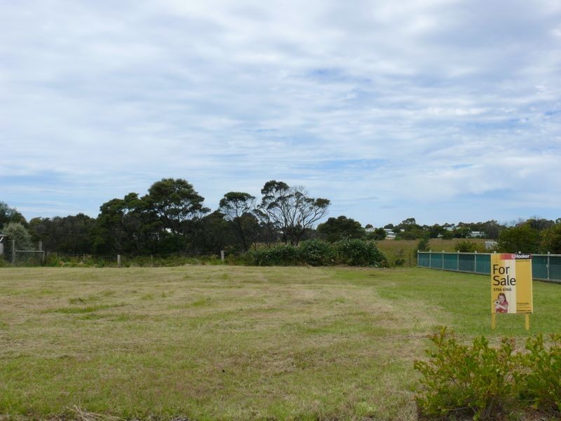 13 Lake Fair Rise, Newlands Arm VIC 3875