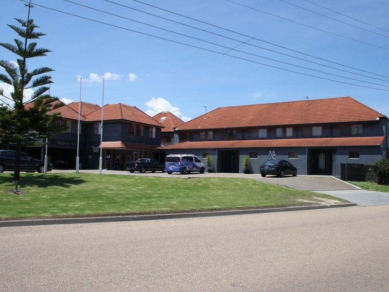 21/2-8 Victoria Street, Paynesville VIC 3880