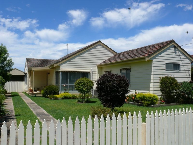 20 Toonalook Parade, Paynesville VIC 3880