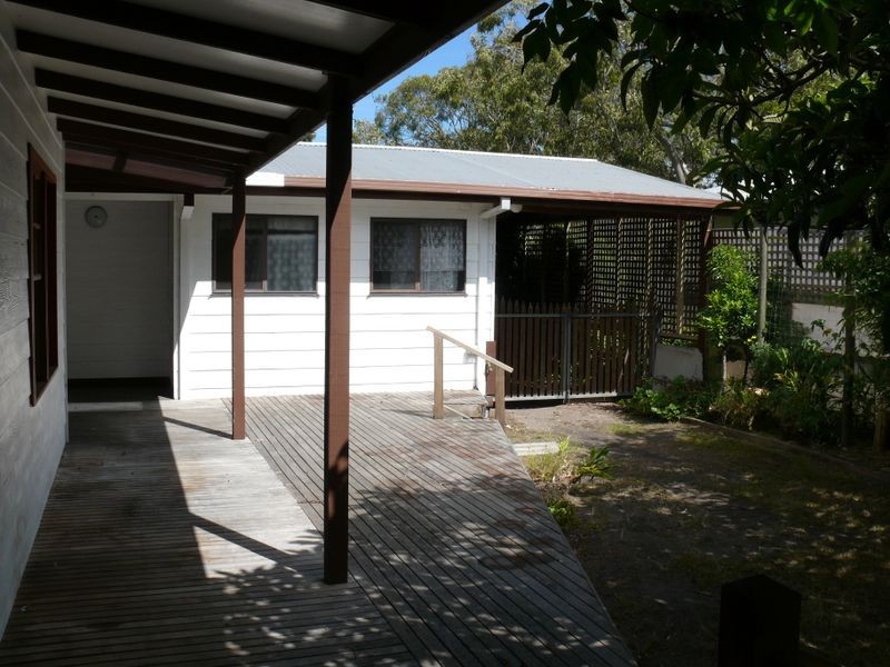 25 Eighth Avenue, Raymond Island VIC 3880