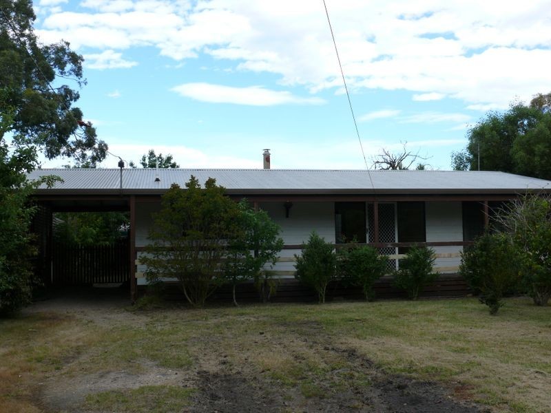 25 Eighth Avenue, Raymond Island VIC 3880