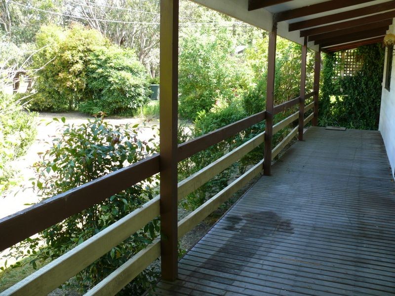 25 Eighth Avenue, Raymond Island VIC 3880
