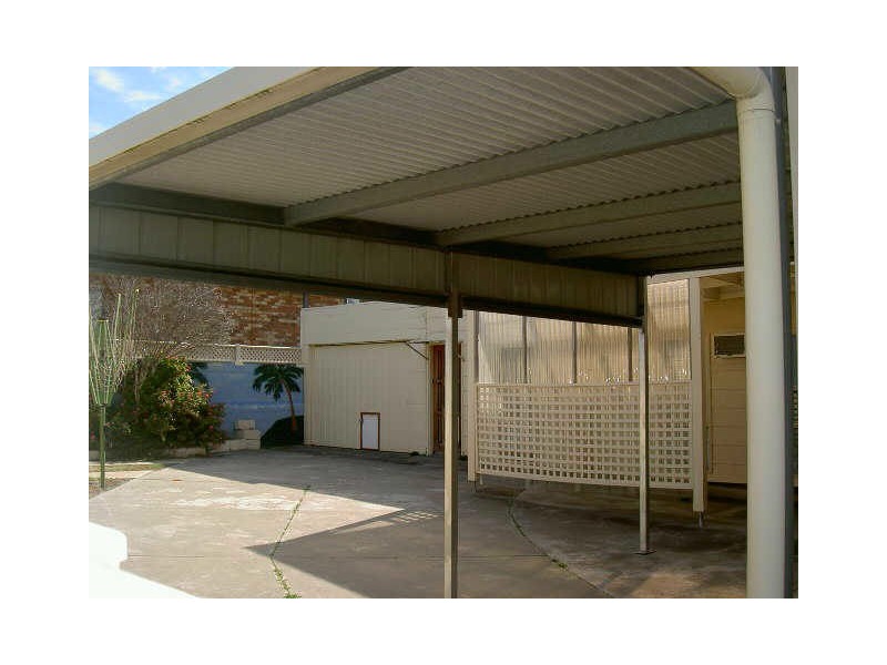 1 Marina Drive, Paynesville VIC 3880