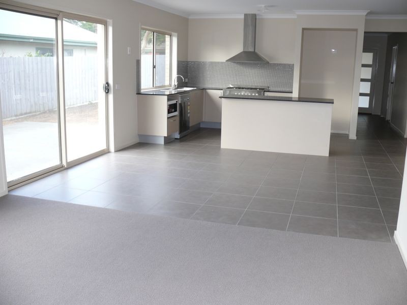 17 Toonalook Parade, Paynesville VIC 3880