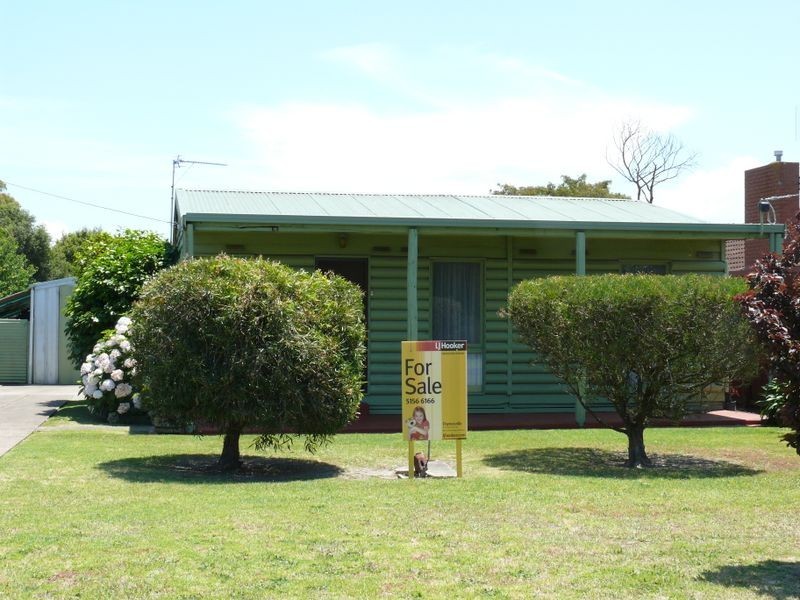 29 Toonalook Parade, Paynesville VIC 3880