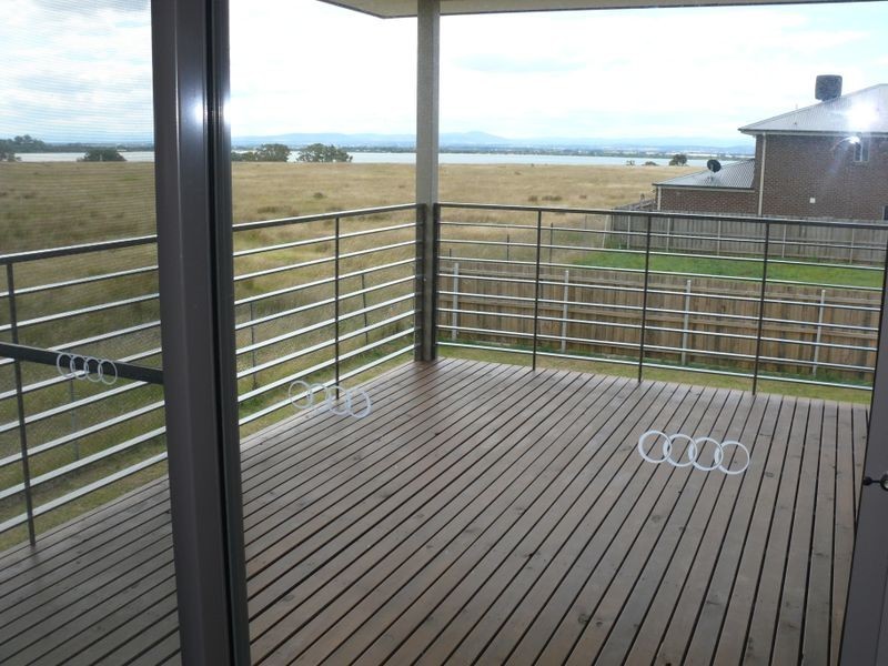 21 Sunset Boulevard, Eagle Point VIC 3878