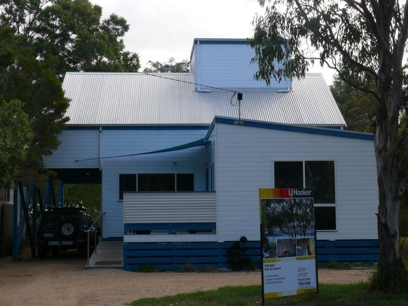 36 Fourth Avenue, Raymond Island VIC 3880