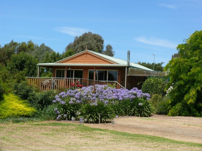110 Forge Creek Road, Eagle Point VIC 3878
