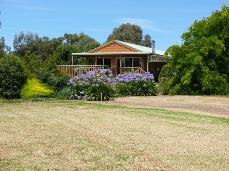 110 Forge Creek Road, Eagle Point VIC 3878