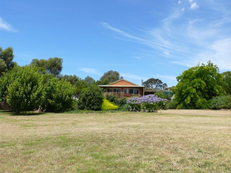 110 Forge Creek Road, Eagle Point VIC 3878