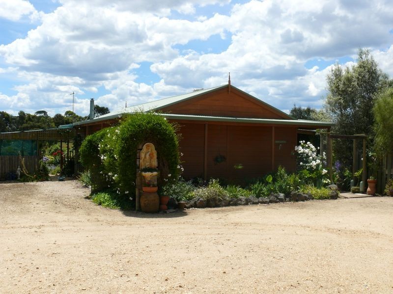 110 Forge Creek Road, Eagle Point VIC 3878