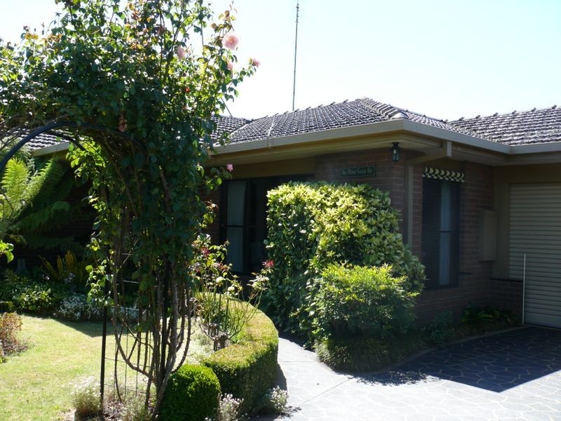 10 Rex Street, Paynesville VIC 3880