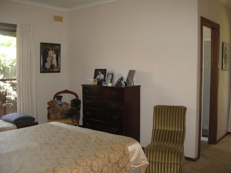 10 Rex Street, Paynesville VIC 3880