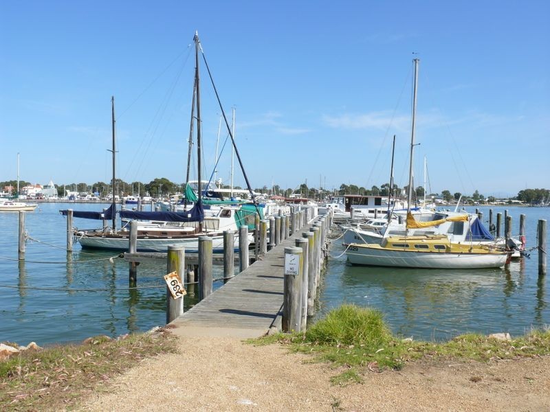 14 Eleventh Parade, Raymond Island VIC 3880