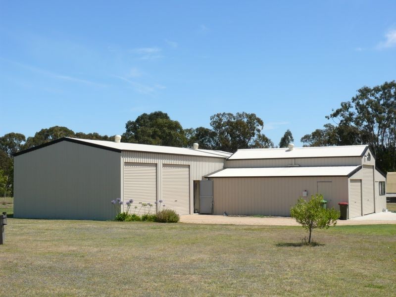 10 Lake Victoria Road, Eagle Point VIC 3878